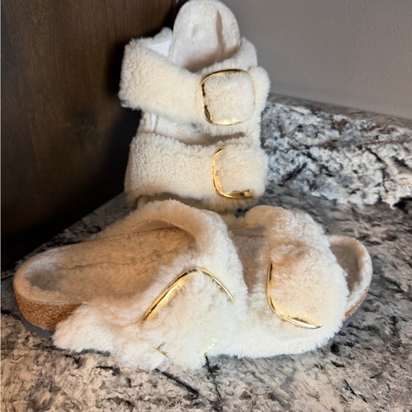 Birkenstock Cream Fuzzy Sandals with Gold Accents - Picture 1 of 4